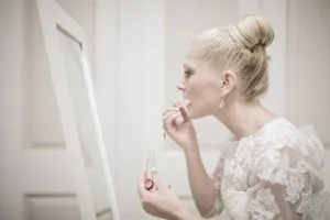 Макіяж під біле плаття фото, поради - woman s day
