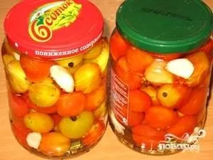 Мариновані помідори черрі - покроковий рецепт з фото на (помідори) Мариновані помідори черрі - покроковий рецепт з фото на
