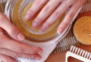 Як зміцнити шаруються м'які нігті в домашніх умовах