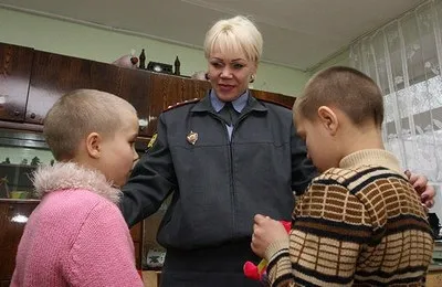 Як усиновити дитину