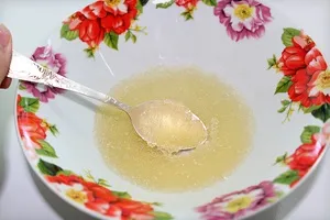 Маска-плівка для чищення пір як зробити в домашніх умовах (з вугілля, желатину і яйця), огляд (домашніх) Маска-плівка для чищення пір як зробити в домашніх умовах (з вугілля, желатину і яйця), огляд