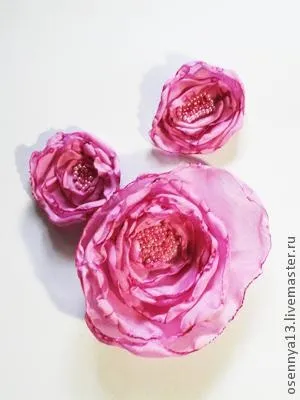 Майка, декорована текстильними квітами - ярмарок майстрів - ручна робота, handmade (шовк) Майка, декорована текстильними квітами - ярмарок майстрів - ручна робота, handmade
