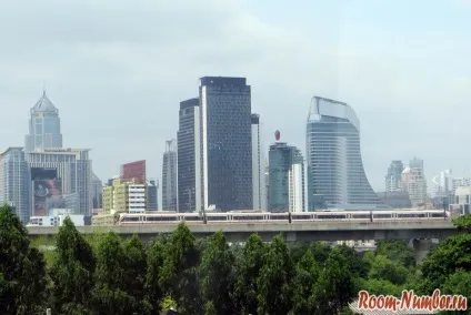 Метро в Бангкоку
