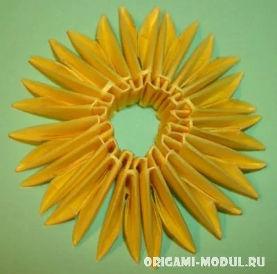 Модульне орігамі тюльпан схема збірки з фотографіями (тюльпан на 8 березня.) Модульне орігамі тюльпан схема збірки з фотографіями