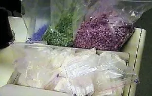 Наркотики під виглядом солі для ванн надходять з Китаю в Україну (солі) Наркотики під виглядом солі для ванн надходять з Китаю в Україну
