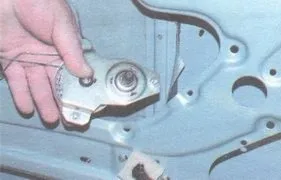 Чи не працює склопідйомник причини, ремонт і установка (схема, привід, блок управління) (установка) Чи не працює склопідйомник причини, ремонт і установка (схема, привід, блок управління)