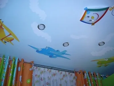 Натяжна стеля в дитячій кімнаті дизайн і фото інтер'єру (дизайн) Натяжна стеля в дитячій кімнаті дизайн і фото інтер'єру