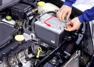 Обслуговування акумулятора автомобіля своїми руками (своїми) Обслуговування акумулятора автомобіля своїми руками