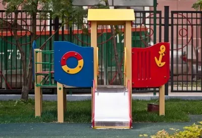 Огородження для дитячих садків відео-інструкція по монтажу своїми руками, висота огорож сходів, ціна (дитячих) Огородження для дитячих садків відео-інструкція по монтажу своїми руками, висота огорож сходів, ціна
