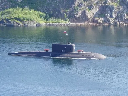 Максимальна швидкість підводного човна