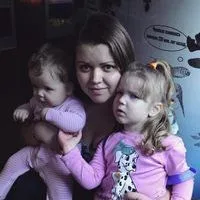 Масаж живота новонародженому при кольках і запорах