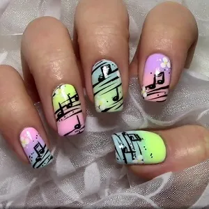 Манікюр з нотами