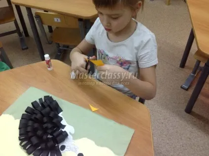 Майстер-клас з виготовлення панно в техніці паперопластика (панно) Майстер-клас з виготовлення панно в техніці паперопластика