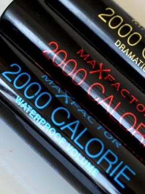Max factor (макс фактор) бренд і країна виробник, історія та асортимент