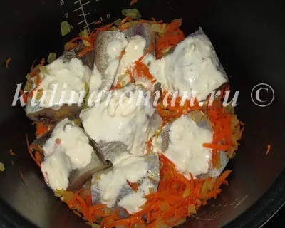 Минтай в мультиварці з овочами під сметаною, смачні рецепти (сметаною) Минтай в мультиварці з овочами під сметаною, смачні рецепти