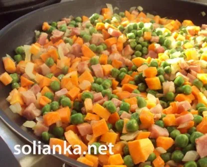 Морква з зеленим горошком по-французьки (горошком) Морква з зеленим горошком по-французьки