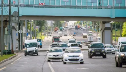 Москва, новини, 21-кілометрова пробка утворилася на МКАД (по) Москва, новини, 21-кілометрова пробка утворилася на МКАД
