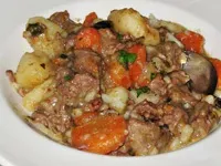 М'ясо, тушковане з картоплею і квасолею, кулінарні рецепти (рецепти) М'ясо, тушковане з картоплею і квасолею, кулінарні рецепти