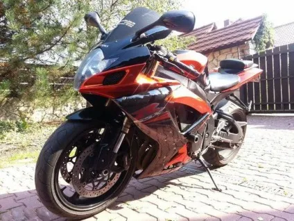 Мотоцикл suzuki gsx r600 (сузукі джіксер 600) (мотоцикл) Мотоцикл suzuki gsx r600 (сузукі джіксер 600)