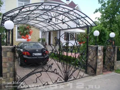 Навіс до дому з полікарбонату фото кращих навісів і козирків над ганком з полікарбонату, де (фото) Навіс до дому з полікарбонату фото кращих навісів і козирків над ганком з полікарбонату, де