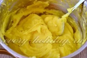 Профітролі, рецепт з фото крок за кроком в домашніх умовах (покроково) Профітролі, рецепт з фото крок за кроком в домашніх умовах