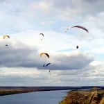 Параплан, мотопараплан і паралёт в потоці, авіаційний центр федерації надлегкої авіації (польоти на параплані) Параплан, мотопараплан і паралёт в потоці, авіаційний центр федерації надлегкої авіації