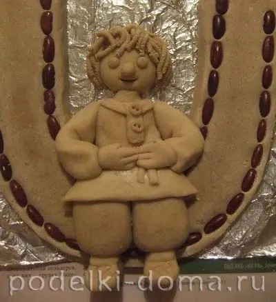 Панно домовичок на підкові з солоного тіста (майстер-клас), коробочка ідей і майстер-класів (підкова) Панно домовичок на підкові з солоного тіста (майстер-клас), коробочка ідей і майстер-класів