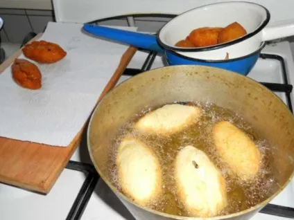 Пиріжки з лівером (смажені радянські, печені) рецепти (пиріжки з лівером рецепт покроково з фото) Пиріжки з лівером (смажені радянські, печені) рецепти