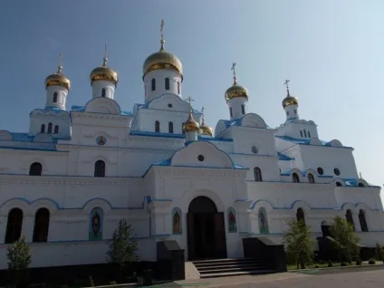 Почаївська лавра з києва (Іконі Почаївської Богородиці) Почаївська лавра з києва
