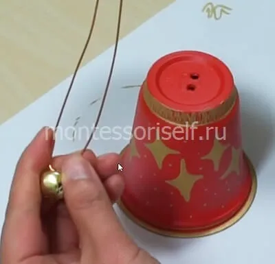 Виріб з одноразових стаканчиків своїми руками (стаканчиків) Виріб з одноразових стаканчиків своїми руками
