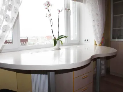 Підвіконня стільниця на кухні фото стола, оформлення стільниці замість підвіконня, дизайн (кухні) Підвіконня стільниця на кухні фото стола, оформлення стільниці замість підвіконня, дизайн