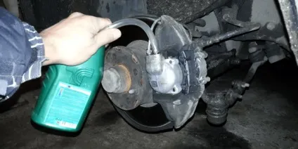 Прокачування гальм ваз 2101 процес прокачування з помічником і поодинці - твій гід в світі машин (рідина) Прокачування гальм ваз 2101 процес прокачування з помічником і поодинці - твій гід в світі машин