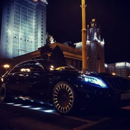 Прощай, Київ! Як відпочивають діти українських олігархів (40 фото)