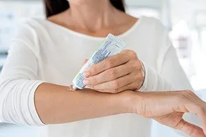 Різнобарвний лишай у людини - симптоми і лікування (з фото) (різнокольоровий) Різнобарвний лишай у людини - симптоми і лікування (з фото)