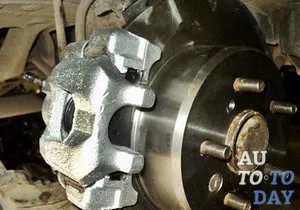 Ремонтуємо передні гальмівні супорти в автомобілі (супорти) Ремонтуємо передні гальмівні супорти в автомобілі