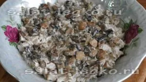 Рецепт салату соняшник з куркою і чіпсами (чіпси) Рецепт салату соняшник з куркою і чіпсами