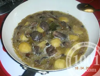 Рецепт картоплі, тушкованої з грибами - гарячі страви від 1001 їжа (приготувати тушковану картоплю) Рецепт картоплі, тушкованої з грибами - гарячі страви від 1001 їжа