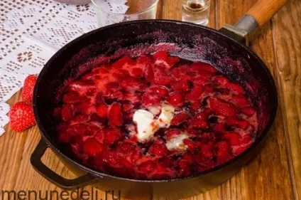 Рецепт тарта з карамелізованою полуницею (полуницею) Рецепт тарта з карамелізованою полуницею