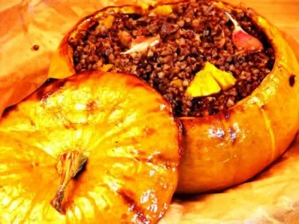 Рецепт цілої запеченої гарбуза фаршированої рисом і м'ясом в духовці (м'ясом) Рецепт цілої запеченої гарбуза фаршированої рисом і м'ясом в духовці