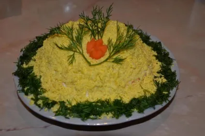 Салат мімоза з горбушей