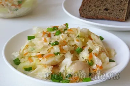 Салат з квашеної капусти з картоплею, модна їжа (салат з квашеної капусти з картоплею) Салат з квашеної капусти з картоплею, модна їжа