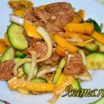 Салат з печерицями та солоними огірками, я сама щаслива домогосподарка (сама) Салат з печерицями та солоними огірками, я сама щаслива домогосподарка