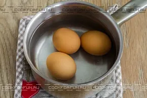 Салат з тунцем і черрі