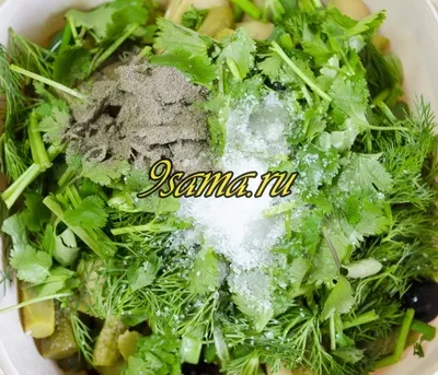 Салат з печерицями та солоними огірками, я сама щаслива домогосподарка (як приготувати салат з печерицями та огірками) Салат з печерицями та солоними огірками, я сама щаслива домогосподарка
