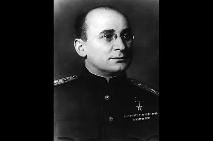 Найзнаменитіші радянські шпигуни - новини в фотографіях () Найзнаменитіші радянські шпигуни - новини в фотографіях