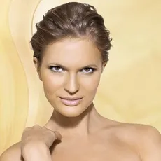 Серія косметики молоко і мед - золота серія для тіла gold milk - honey gold oriflame, натуральна (по догляду за тілом) Серія косметики молоко і мед - золота серія для тіла gold milk - honey gold oriflame, натуральна