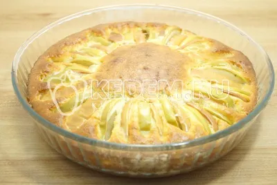 Шарлотка з сиром і яблуками - рецепт з фото (шарлотка з сиром і яблуками) Шарлотка з сиром і яблуками - рецепт з фото