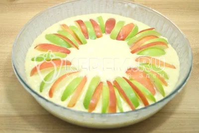 Шарлотка з сиром і яблуками - рецепт з фото (шарлотка) Шарлотка з сиром і яблуками - рецепт з фото