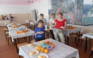 Шкільна їдальня