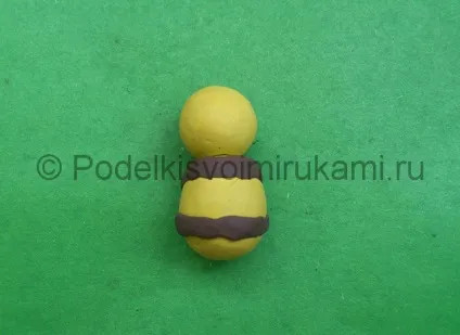 Джміль з пластиліну